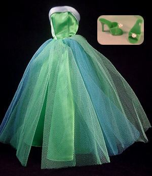 Green Cocktail Dress on This Is Barbie S Glamorous Strapless Prom Gown And A Favorite Of