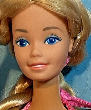 1982 Barbie Dolls Twirly Curls Face
