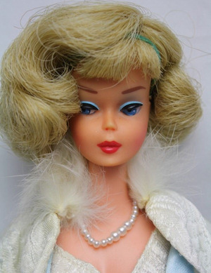 Frosted Blonde Side-Part American Girl